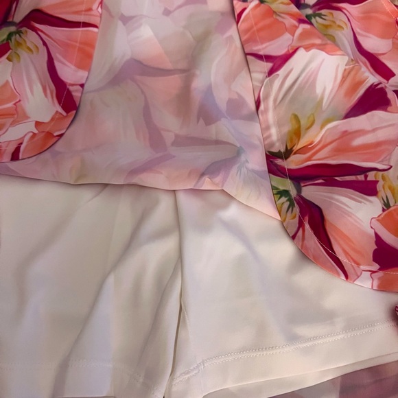 NWT Chico’s Zenergy UPF Floral Skort - Picture 9 of 10